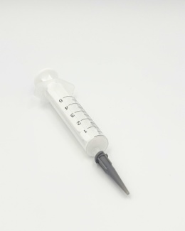 Strzykawka z tępą pipetką